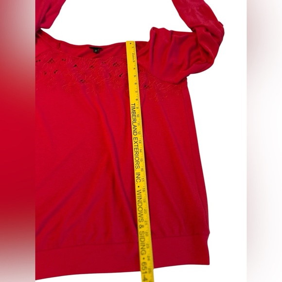 Torrid Off-Shoulder Casual Sweatshirt Floral Cut Out Top Women's Plus Sz 2X Red. - Picture 8 of 9